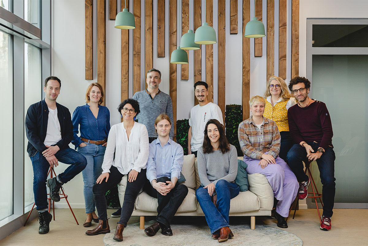 photo institutionnelle de Syndex présentant 10 salariés