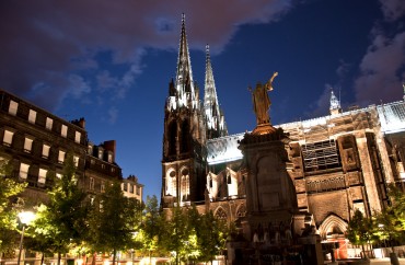 Clermont-Ferrand de nuit