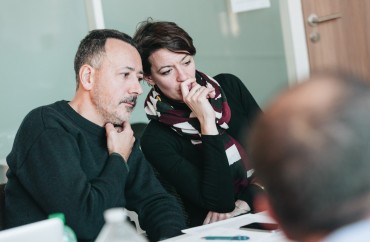 homme et femme au travail